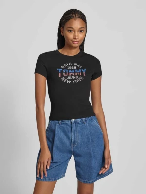 T-shirt o kroju slim fit z prążkowaniem Tommy Jeans