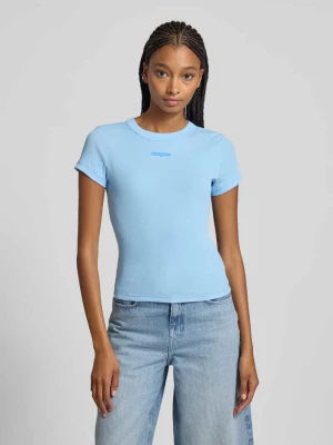 T-shirt o kroju slim fit z prążkowaniem Tommy Jeans