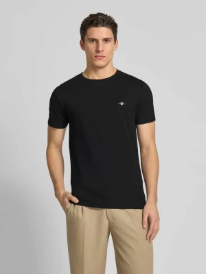 T-shirt o kroju slim fit z wyhaftowanym logo Gant