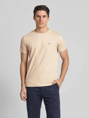 T-shirt o kroju slim fit z wyhaftowanym logo Gant