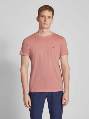 T-shirt o kroju slim fit z wyhaftowanym logo model ‘GARMENT’ Tommy Hilfiger