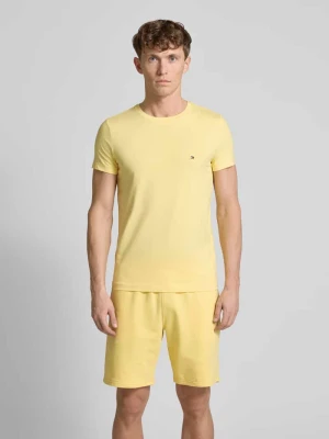 T-shirt o kroju slim fit z wyhaftowanym logo Tommy Hilfiger