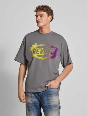 T-shirt o luźnym kroju z nadrukiem z logo REVIEW