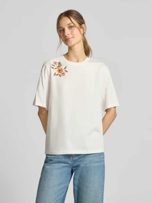 T-shirt o pudełkowym kroju z cekinami model ‘SANNIA’ YAS