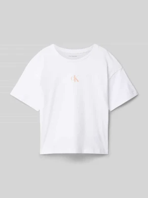 T-shirt o pudełkowym kroju z nadrukiem z logo i okrągłym dekoltem Calvin Klein Jeans