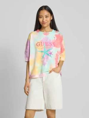 T-shirt o pudełkowym kroju z obniżonymi ramionami model ‘STARFISH’ Guess Fioletowy