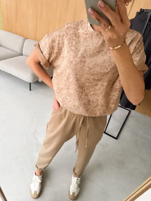 T-Shirt Oversize Kamelowy Sprany ClothStore