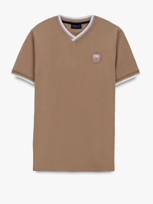 T SHIRT TENNIS CLUB 115 BEŻOWY Z BAWEŁNY TYPU PIKA Recman