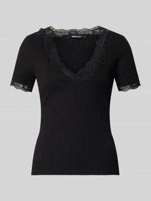 T-shirt w efekcie prążkowania z obszyciem koronką Gina Tricot Czarny