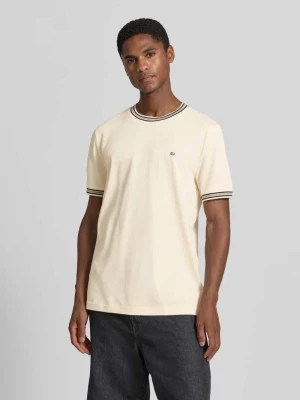 T-shirt w kroju regular fit z haftowanym logo Christian Berg Men