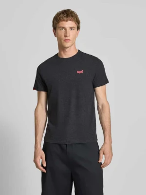 T-shirt w kroju regular fit z haftowanym logo Superdry