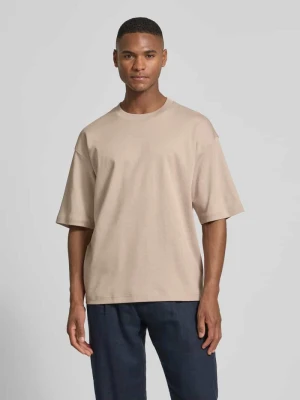 T-shirt z bawełny ekologicznej z prążkowanym, okrągłym dekoltem JAKE*S STUDIO MEN