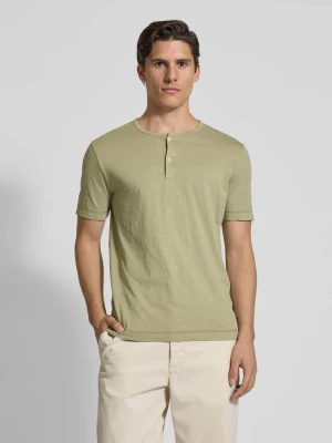 T-shirt z dekoltem henley o kroju regular fit z czystej bawełny Marc O'Polo