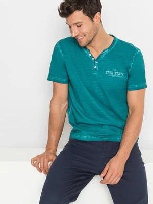T-shirt z dekoltem henley z krótkim rękawem, z efektem sprania, z czystej bawełny organicznej bonprix