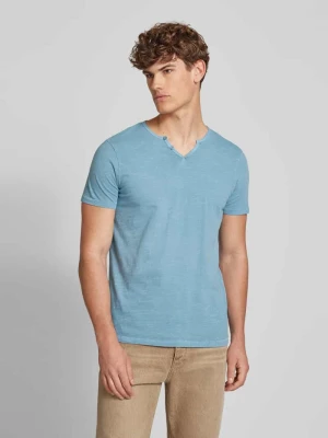 T-shirt z dekoltem serafino Blend
