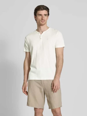 T-shirt z dekoltem serafino Lerros