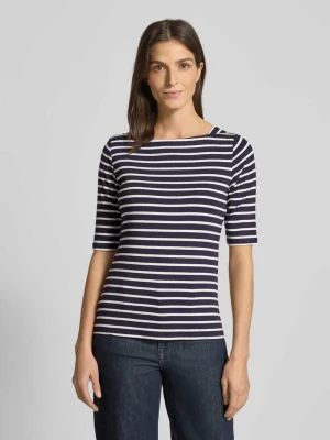 T-shirt z dekoltem w łódkę comma