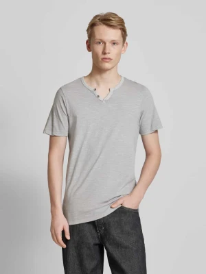 T-shirt z dekoltem w serek jack & jones