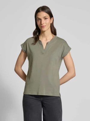 T-shirt z dekoltem w serek model ‘DERBY’ Soyaconcept Khaki