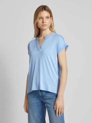 T-shirt z dekoltem w serek model ‘Liv’ Fransa