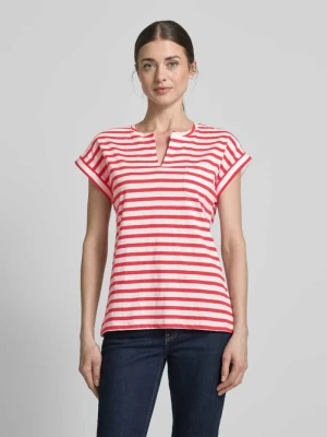 T-shirt z dekoltem w serek model ‘Viva’ FREE/QUENT