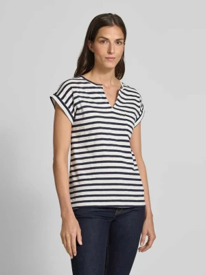 T-shirt z dekoltem w serek model ‘Viva’ FREE/QUENT