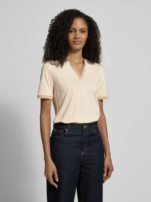 T-shirt z dekoltem w serek MORE & MORE