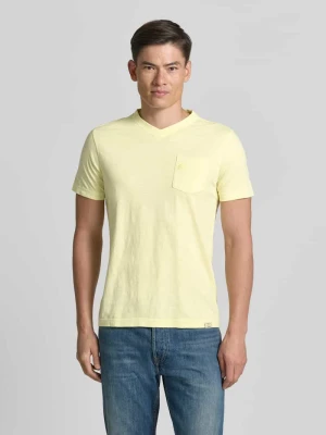 T-shirt z dekoltem w serek w kroju regular fit Lerros Jasnożółty