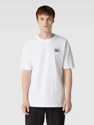 T-shirt z detalami z logo model ‘DOWNTOWN PRIDE’ PUMA PERFORMANCE