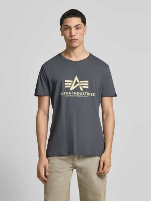 T-shirt z detalem z logo model 'BASIC' alpha industries