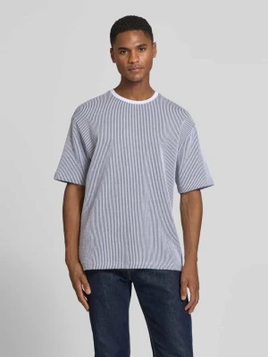 t-shirt z fakturowanym wzorem i okrągłym dekoltem MCNEAL