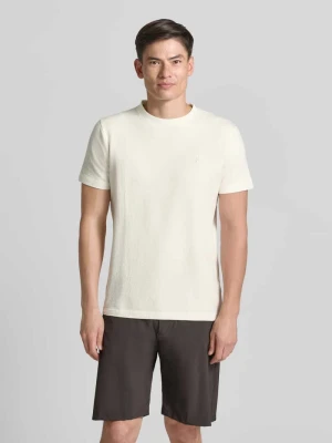 t-shirt z fakturowanym wzorem i wyhaftowanym logo Lerros