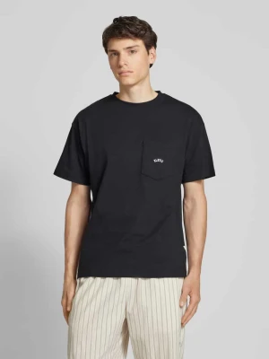 T-shirt z kieszenią na piersi BLKVIS