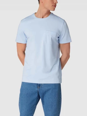 T-shirt z kieszenią na piersi Christian Berg Men