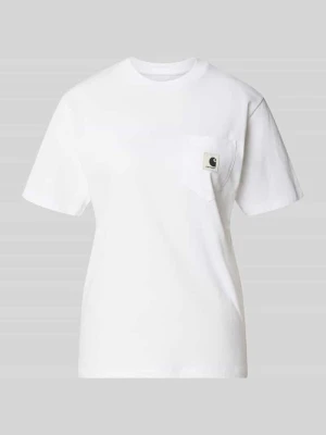 T-shirt z kieszenią na piersi i detalem z logo Carhartt Work In Progress