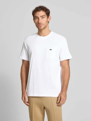 T-shirt z kieszenią na piersi Lacoste