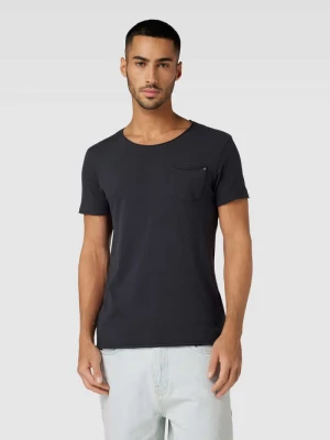 T-shirt z kieszenią na piersi model ‘NOEL’ Blend