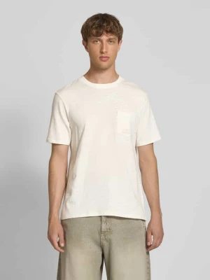 T-shirt z kieszenią na piersi O'Neill