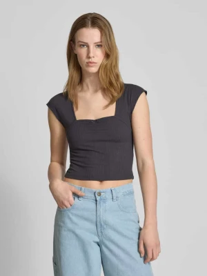 T-shirt z kwadratowym dekoltem model ‘SELENA’ Noisy May