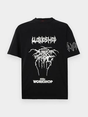 T-shirt z nadrukiem 032c