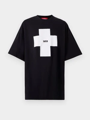 T-shirt z nadrukiem 032c