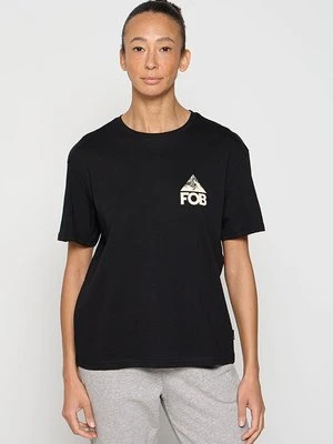 T-shirt z nadrukiem 4F