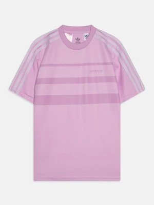 T-shirt z nadrukiem adidas Originals