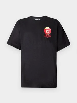 T-shirt z nadrukiem adidas Originals