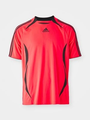 T-shirt z nadrukiem adidas Originals czerwony