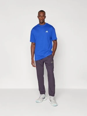 T-shirt z nadrukiem adidas performance