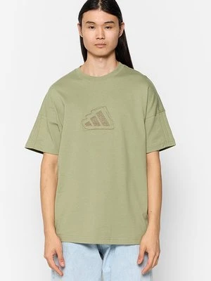 T-shirt z nadrukiem adidas Sportswear