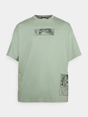 T-shirt z nadrukiem adidas Sportswear