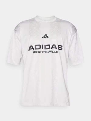 T-shirt z nadrukiem adidas Sportswear
