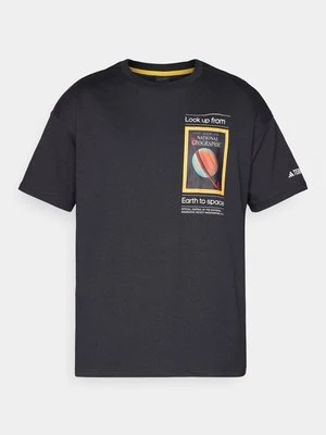T-shirt z nadrukiem adidas Terrex
